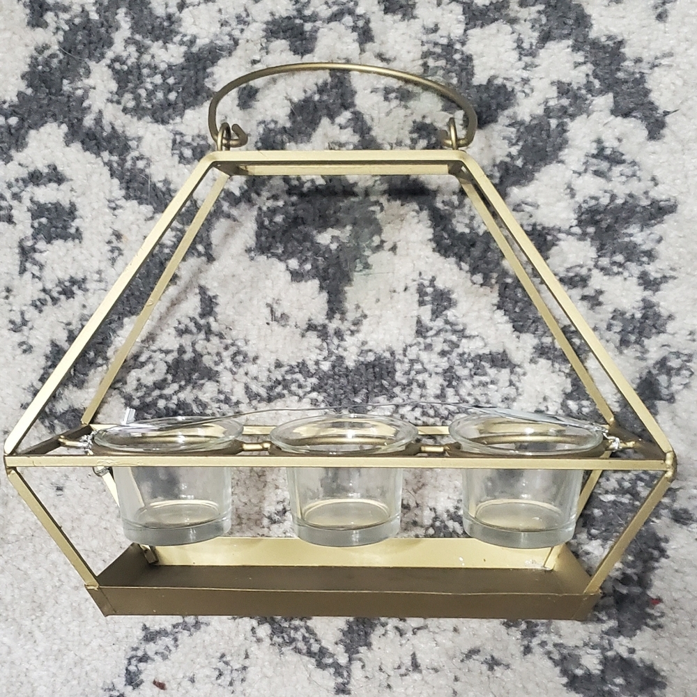 Gold diamond shaped 3 candle holder